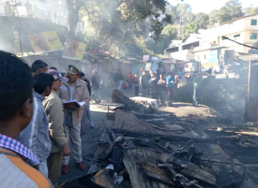 five shops caught fire in ranikhet